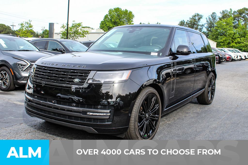Used 2024 Black Land Rover SE image 3