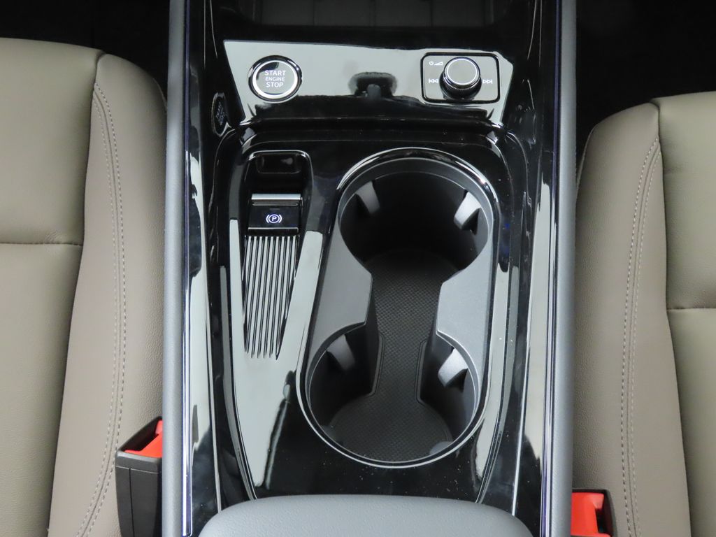 Thumbnail: 2026 Audi Q3 - 21
