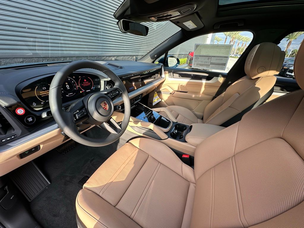 Thumbnail: 2026 Porsche Cayenne - 4