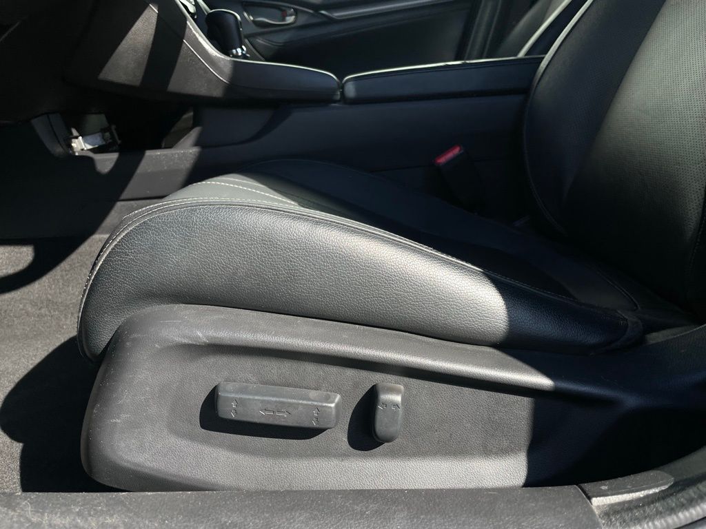 2018 Honda Civic Sport Touring 23