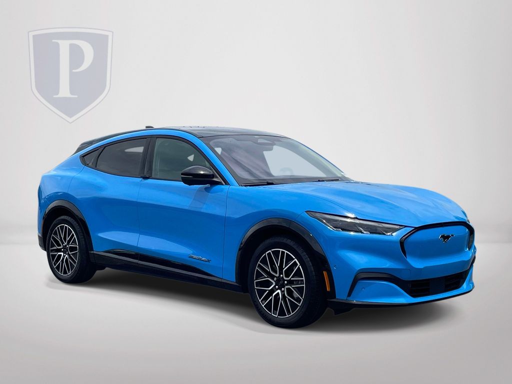 2024 Ford Mustang-Mach-e Premium's photo