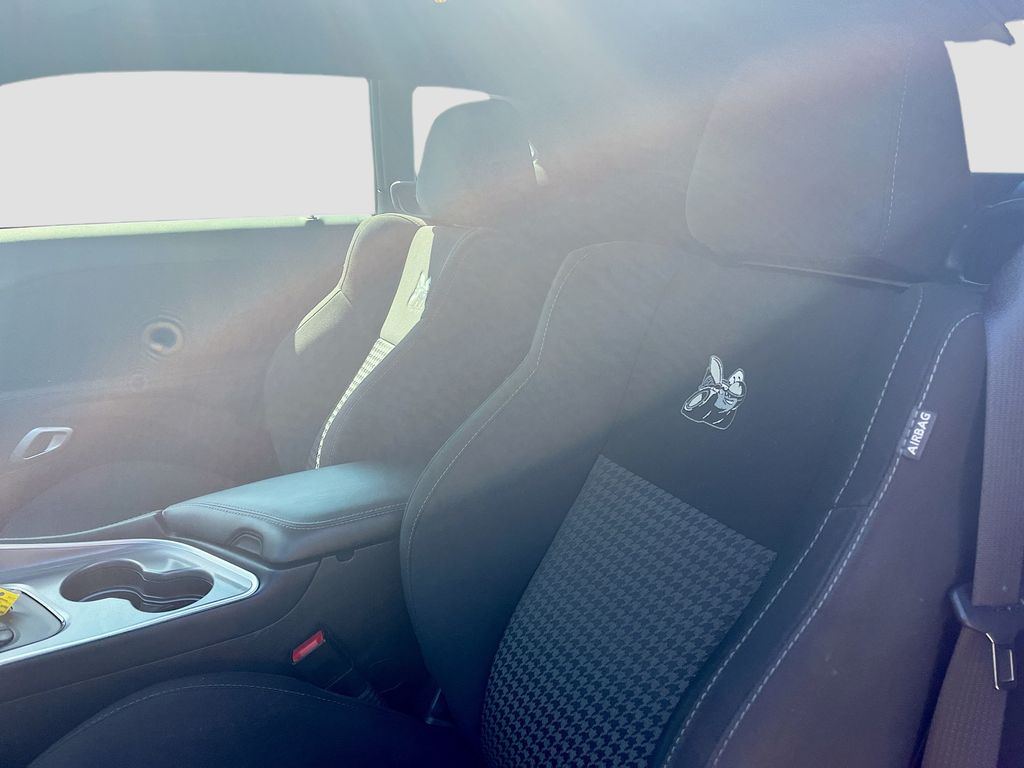 Used 2022 White Dodge R/T Scat Pack image 21