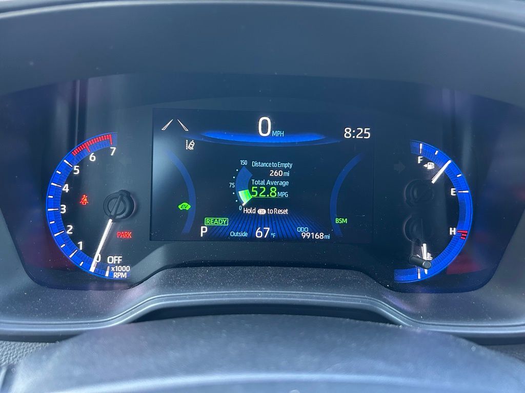 Thumbnail: 2022 Toyota Corolla - 22