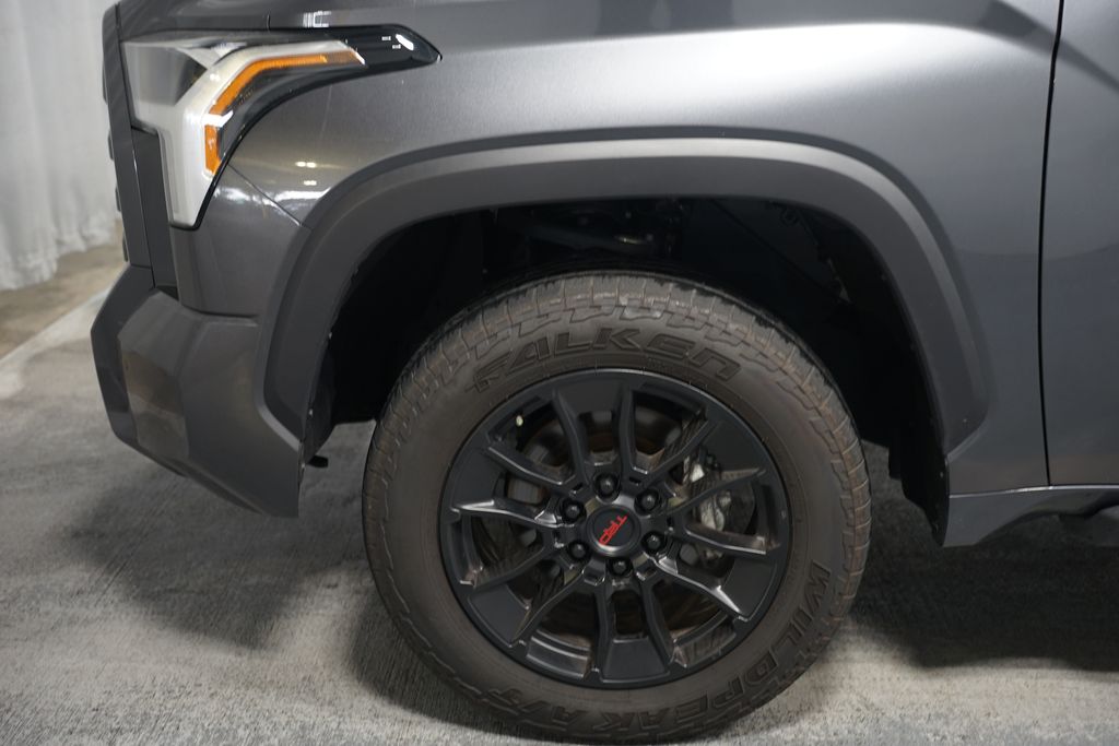 Thumbnail: 2022 Toyota Tundra - 5