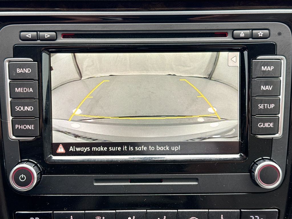 Thumbnail: 2015 Volkswagen Passat - 15