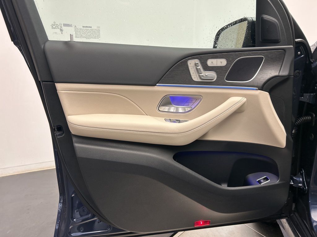 Thumbnail: 2026 Mercedes-Benz GLE - 11