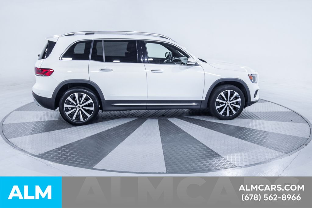 Used 2022 White Mercedes-Benz GLB 250 image 11
