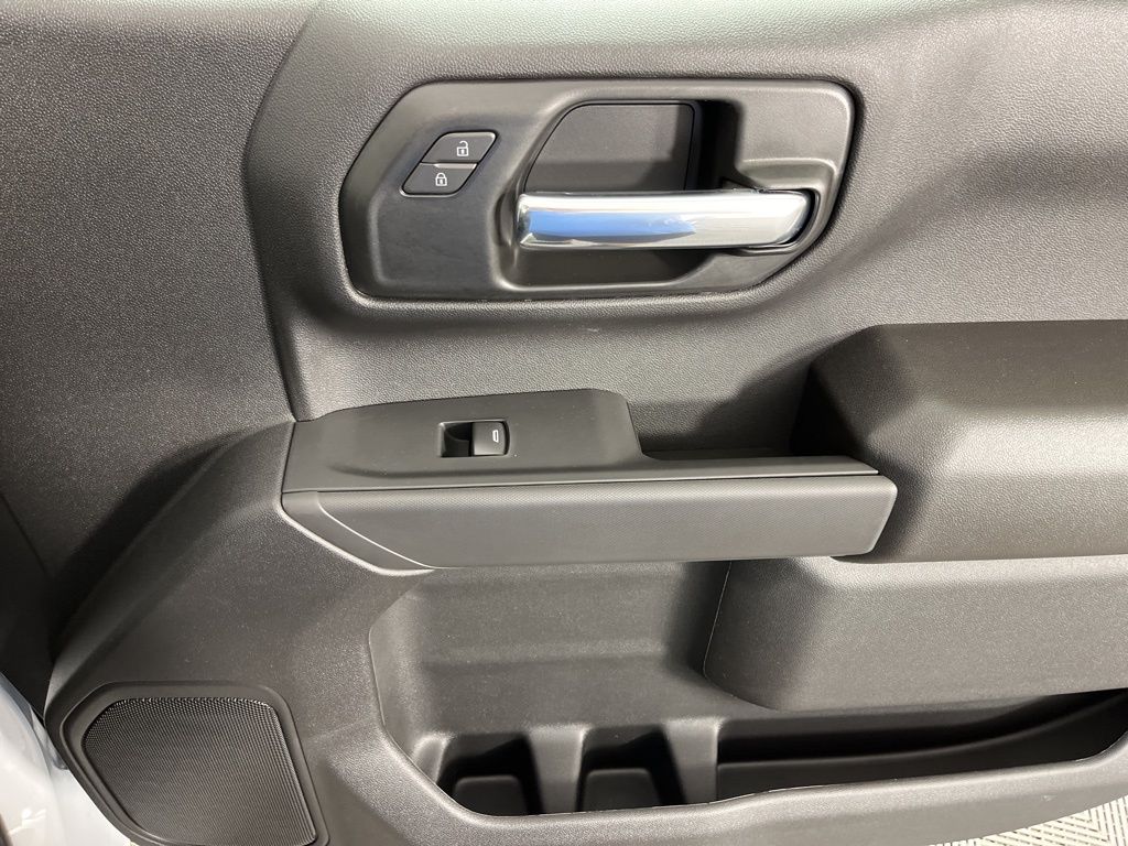 Thumbnail: 2026 Chevrolet Silverado 1500 - 11