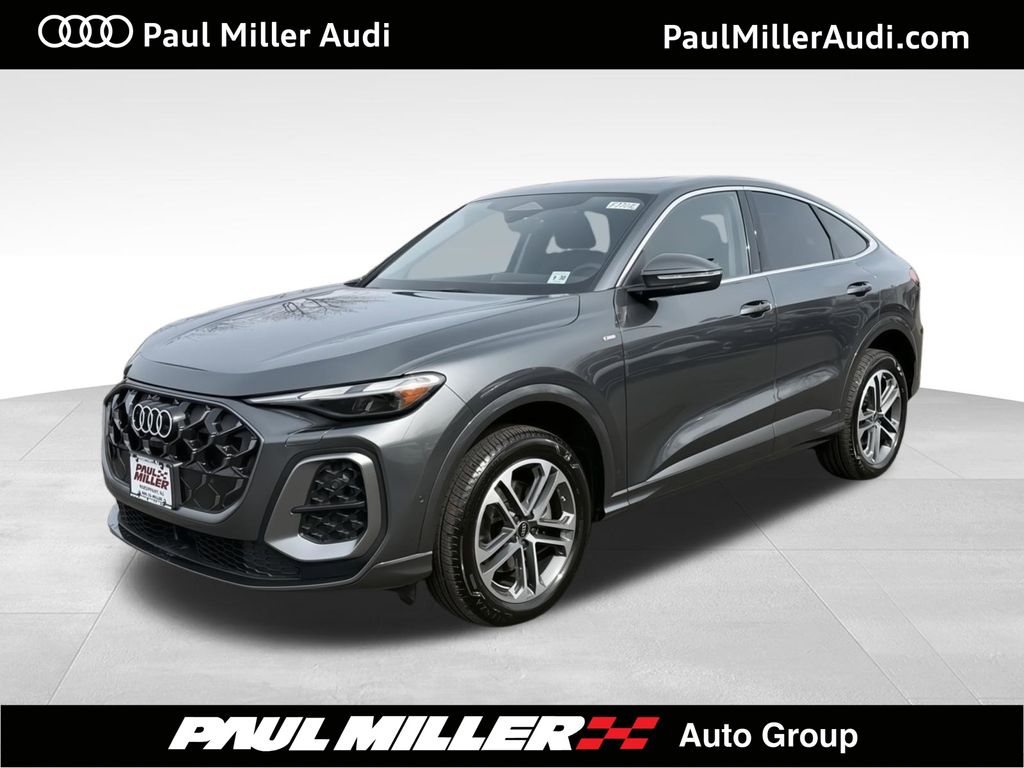 Daytona Gray Metallic 2025 Audi Q5 Sportback quattro Premium S Line 45 TFSI Sedan All-Wheel Drive 7-Speed Automatic