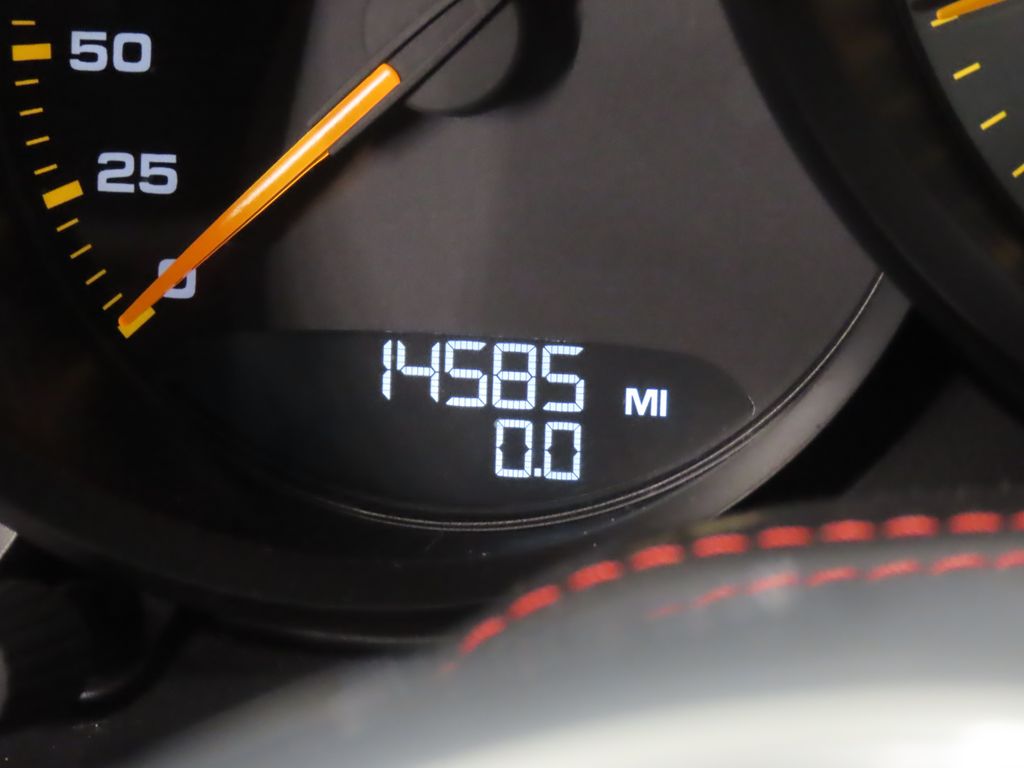 Thumbnail: 2014 Porsche 911 - 17