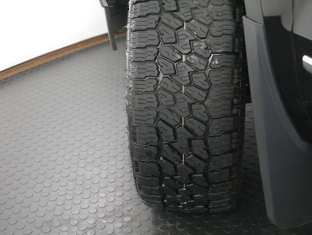 Thumbnail: 2016 GMC Sierra 1500 - 14