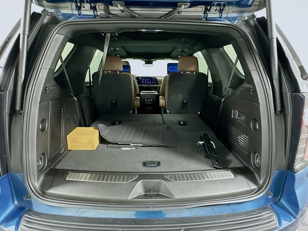 Thumbnail: 2025 Chevrolet Tahoe - 28