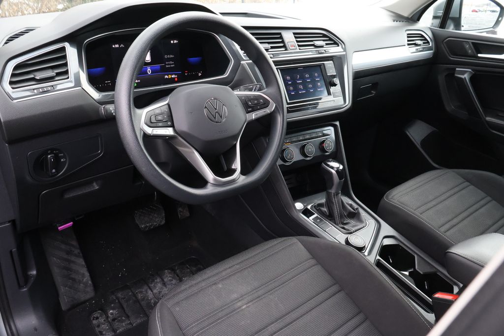 Thumbnail: 2022 Volkswagen Tiguan - 27