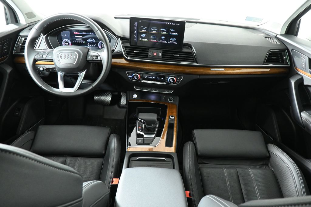 2023 Audi Q5 e Prestige 4