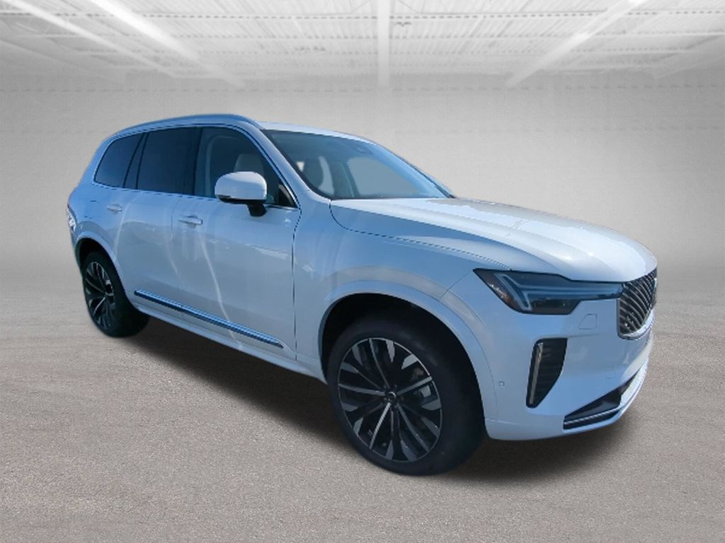 2026 Volvo XC90 Ultra - Photo 10