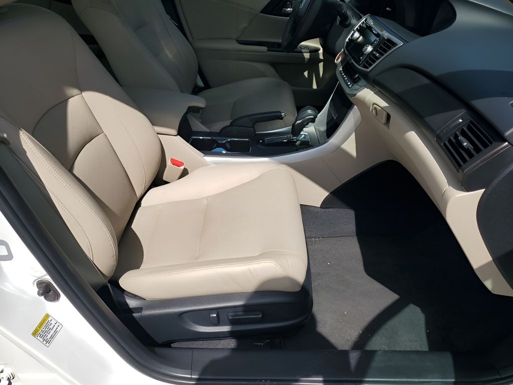 Used Car 2014 Honda Accord Hybrid  Ex-l For Sale Under $15,000 In Austin, Texas