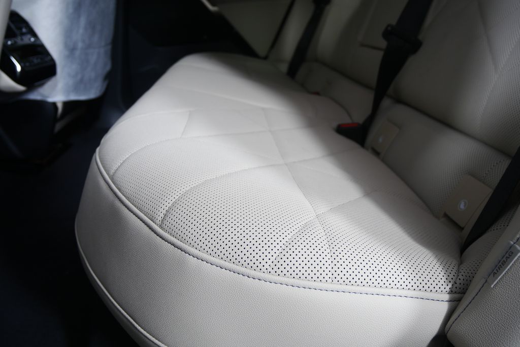 Thumbnail: 2026 BMW iX - 16