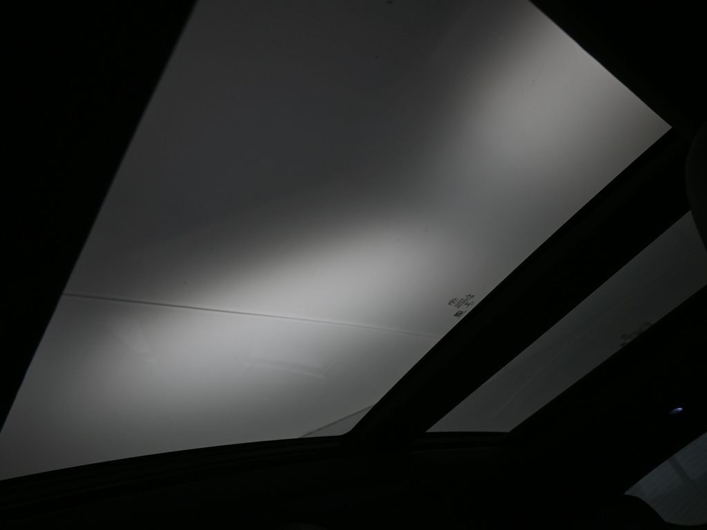 Used 2018 Misano Blue Metallic Alfa Romeo Ti image 26