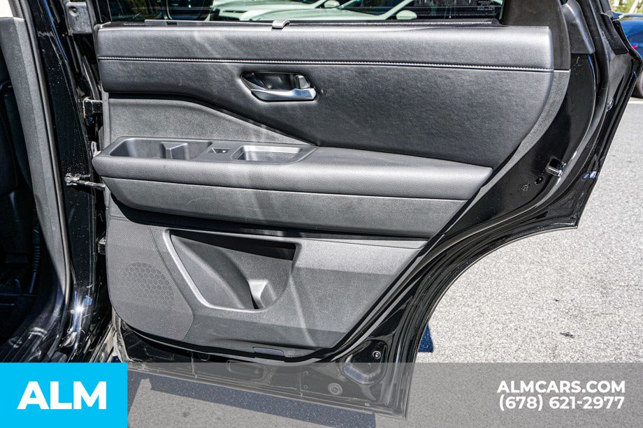 Used 2025 Black Nissan SL image 54