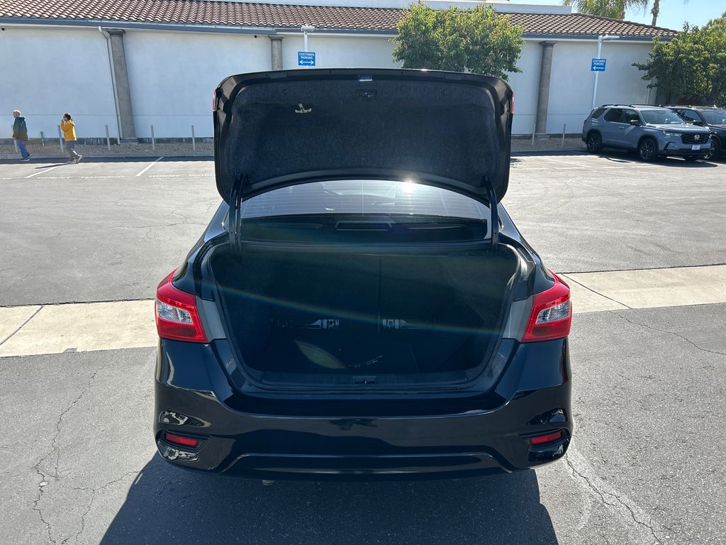 2018 Nissan Sentra S 7