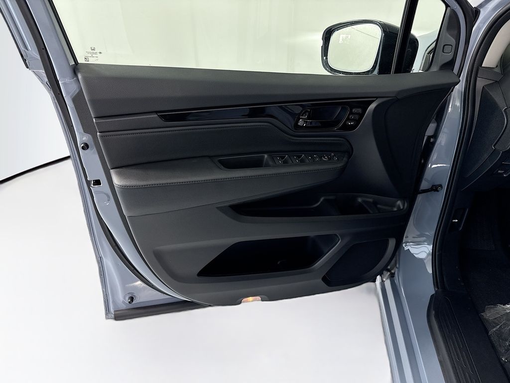 Thumbnail: 2026 Honda Odyssey - 26