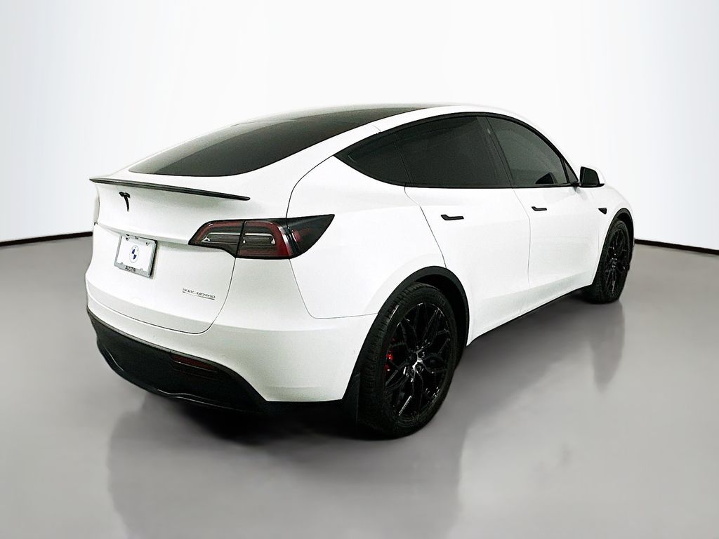 Thumbnail: 2022 Tesla Model Y - 5