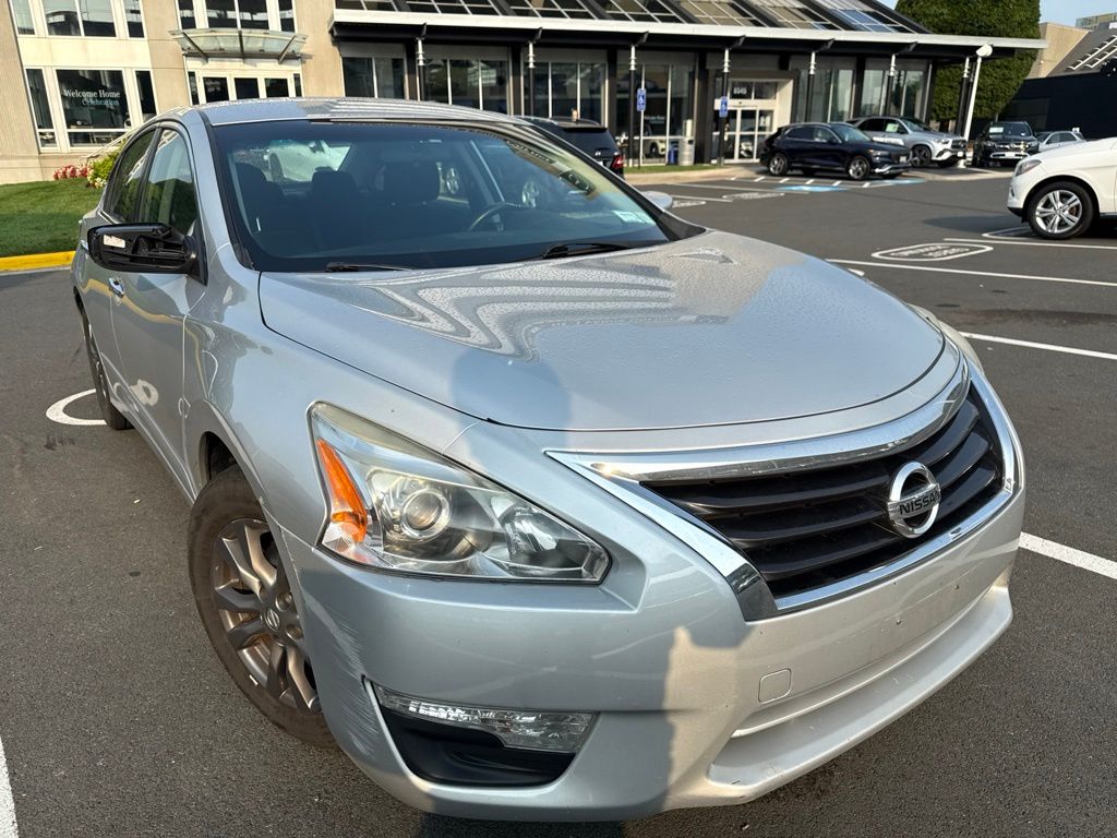 Thumbnail: 2015 Nissan Altima - 2