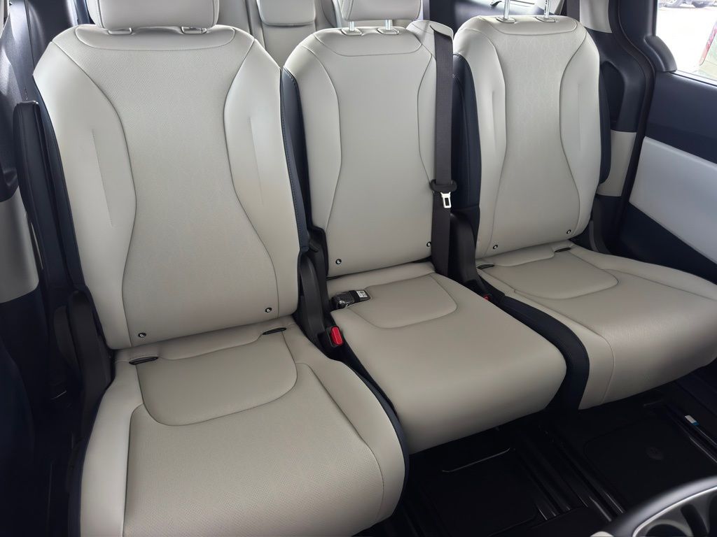 2026 Kia Carnival EX Gray at Community Kia