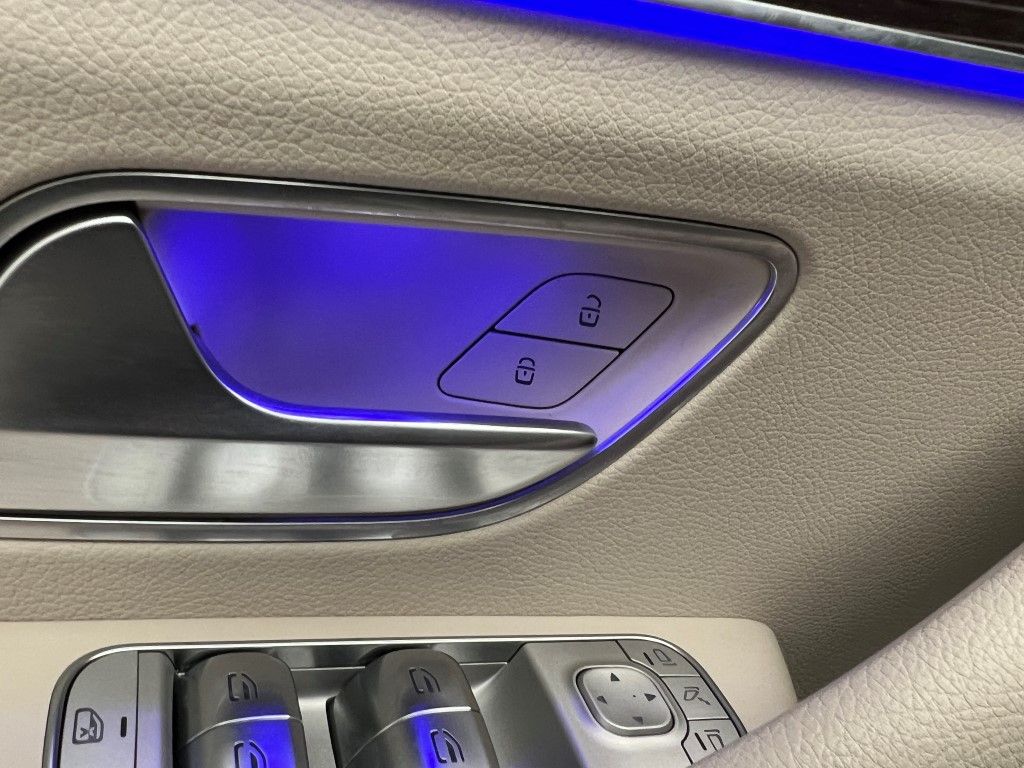 Thumbnail: 2023 Mercedes-Benz GLE - 30