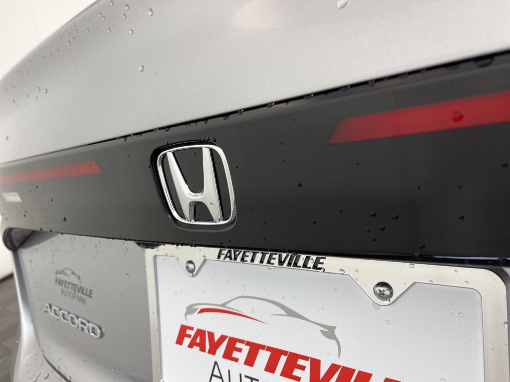 2025 Honda Accord SE 10