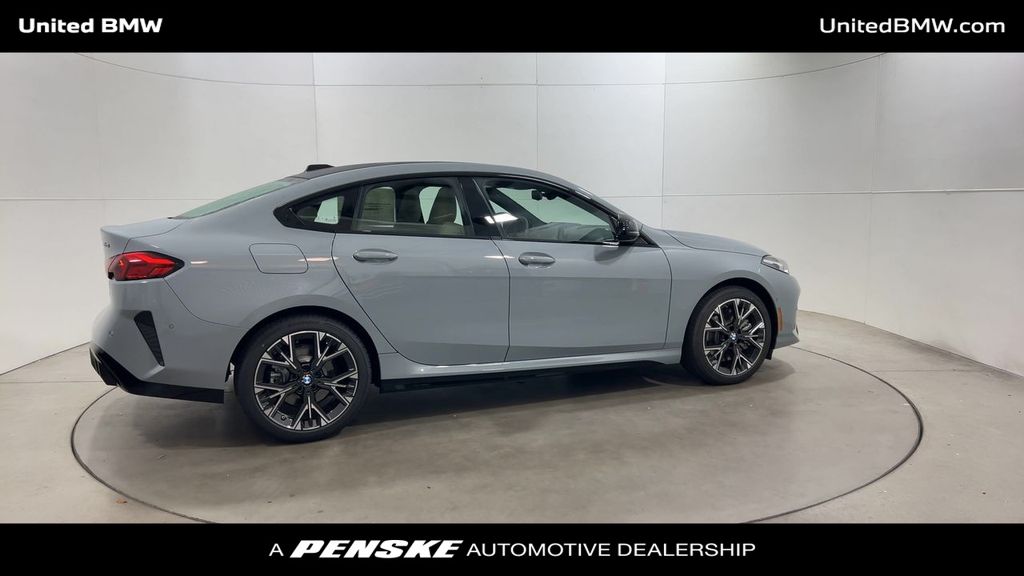 Thumbnail: 2026 BMW 2 Series - 9