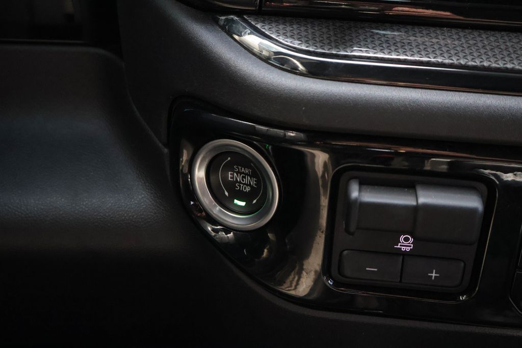 2022 Chevrolet Silverado 1500 ZR2 28