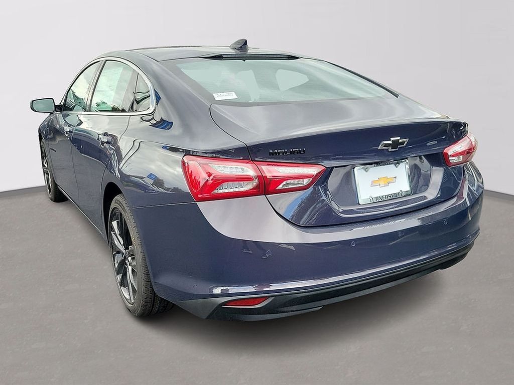 Thumbnail: 2025 Chevrolet Malibu - 3