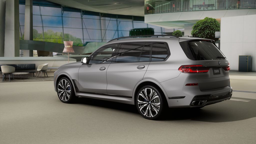 2026 BMW X7 M60i 2