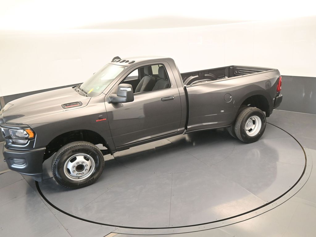 Used 2024 Granite Crystal Metallic Clearcoat Ram Tradesman image 40