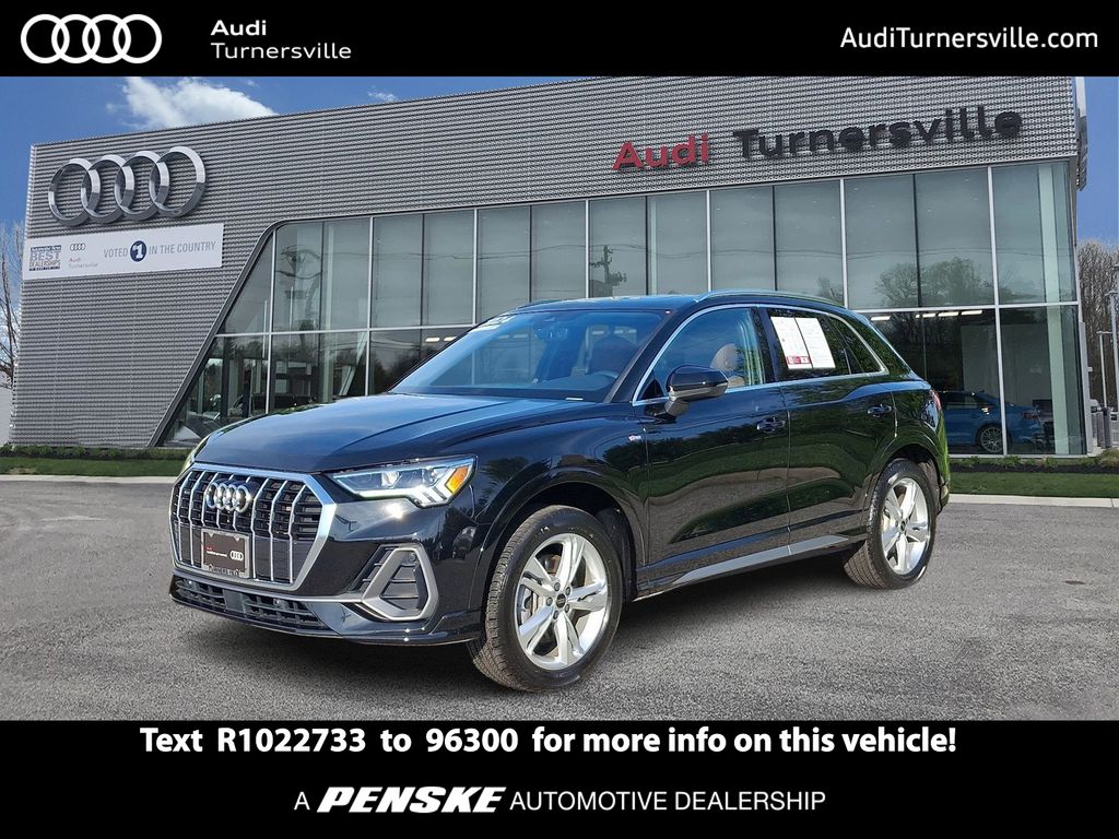 2024 Audi Q3 Negro (Black Metallic) SUV/Crossover Tracción en las cuatro ruedas 8 velocidades Automática