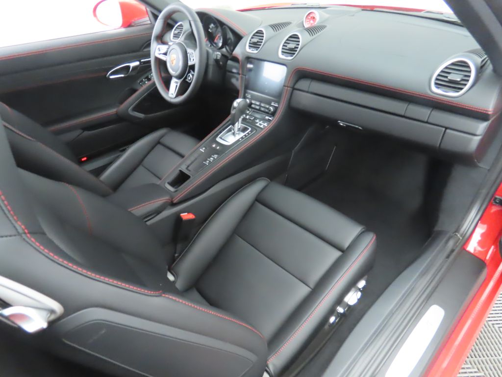 Thumbnail: 2025 Porsche 718 Cayman - 18