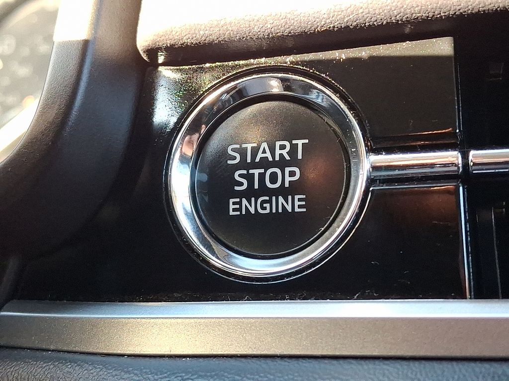 used 2023 Mitsubishi Outlander car, priced at $21,502