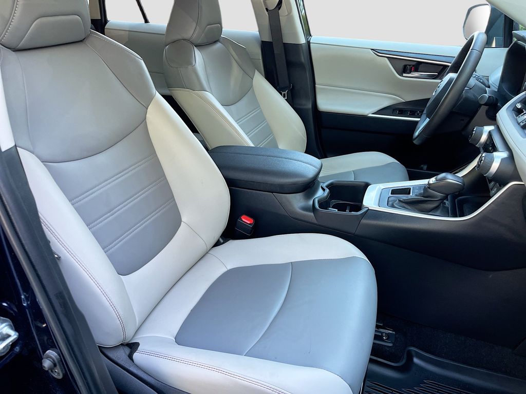 Used 2024 Blueprint Toyota XLE Premium image 29