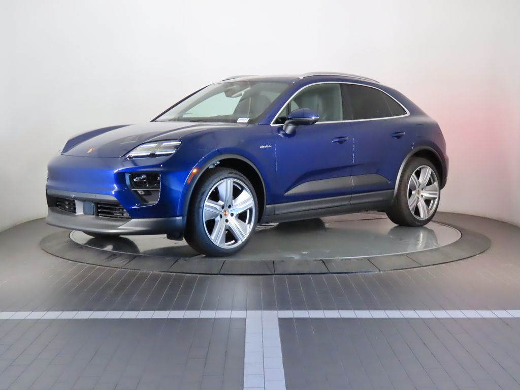 Thumbnail: 2024 Porsche Macan - 1