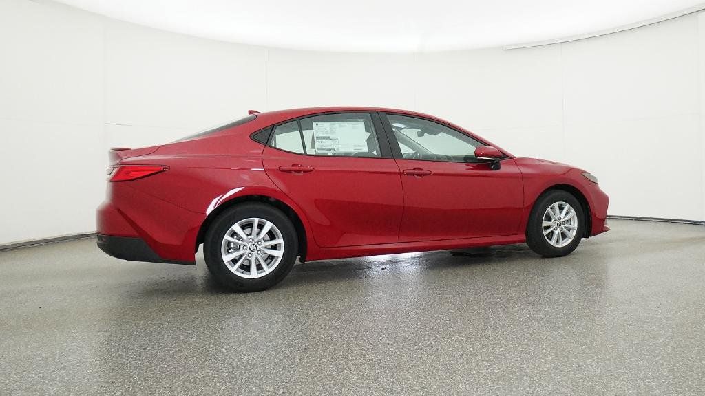 2025 Toyota Camry LE 6