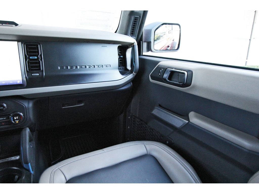 2023 Ford Bronco Wildtrak - 9
