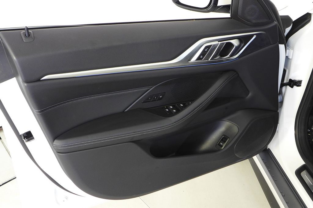 Thumbnail: 2023 BMW i4 - 11
