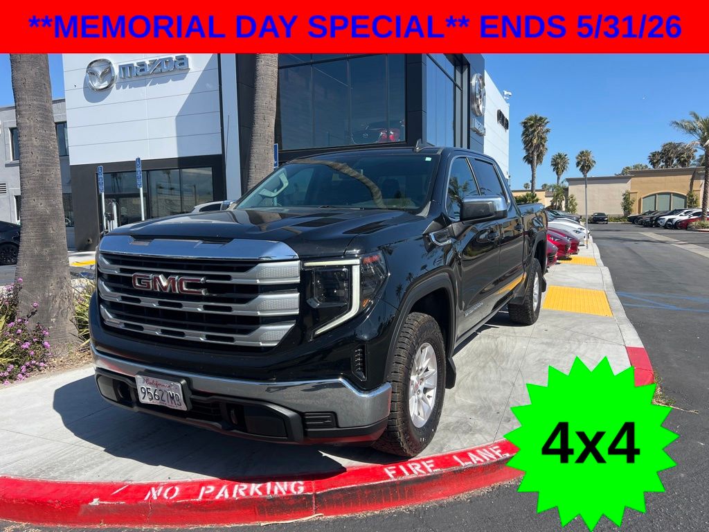2022 GMC Sierra 4WD Crew Cab Short Box SLE's photo