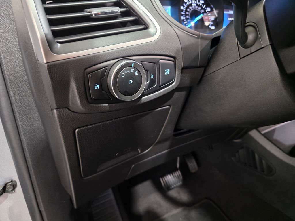2024 Ford Edge SE
