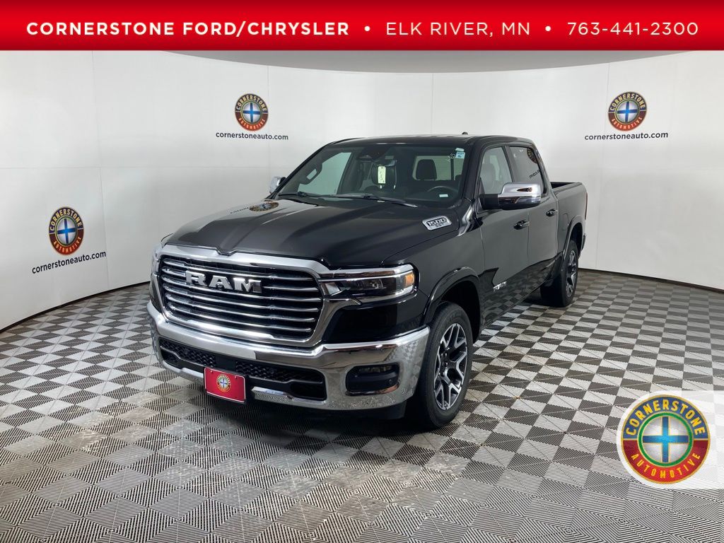 Diamond Black Crystal Pearlcoat 2025 RAM 1500 Laramie Crew Cab 4WD Pickup Truck Four-Wheel Drive 8-Speed Automatic