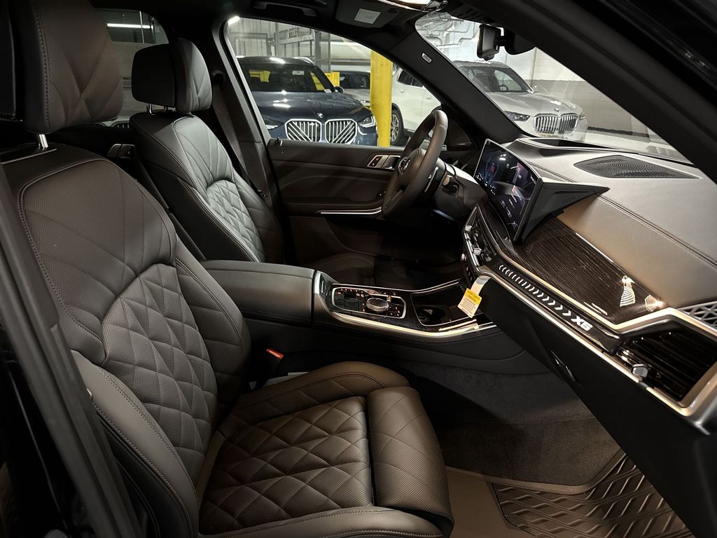 Thumbnail: 2026 BMW X5 - 25