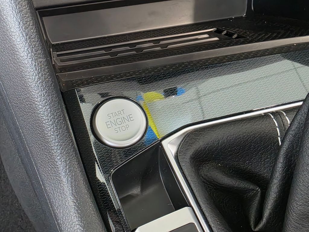 2026 Volkswagen Taos 1.5T SE Blue at Subaru and VW of Moon Township