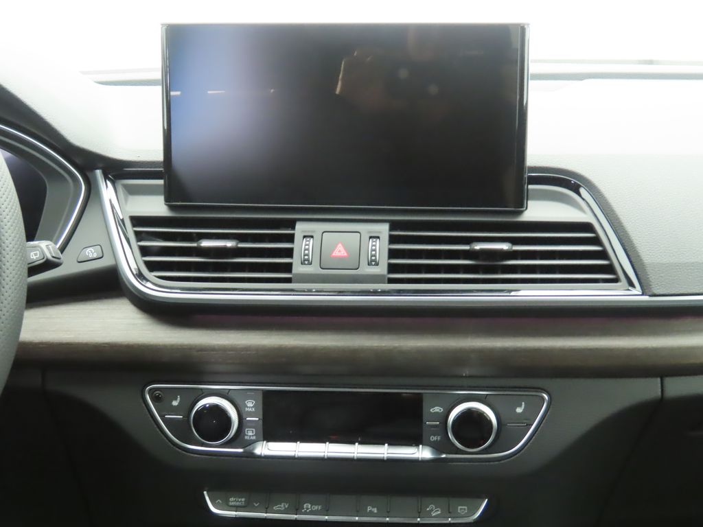 2025 Audi Q5  15