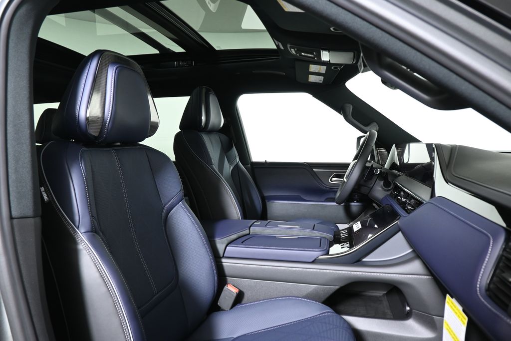 Thumbnail: 2026 INFINITI QX80 - 22